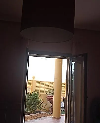 Reencuentro מוחקאר
